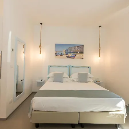 Pensjonat Borgo Cozzana Mare 4*