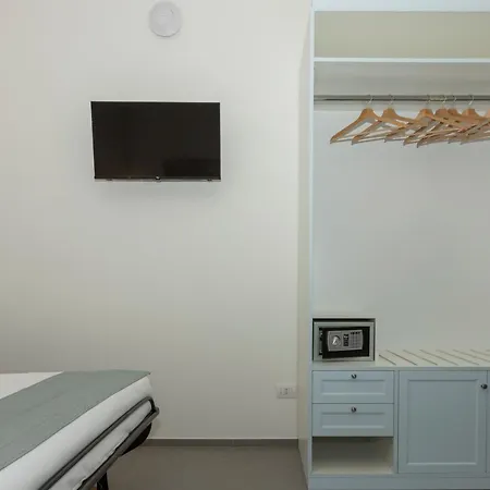Guest house Borgo Cozzana Mare *